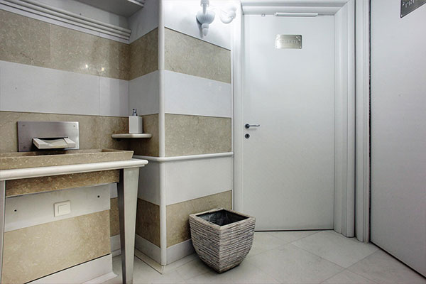 Piccinini Marmi Bagno 8